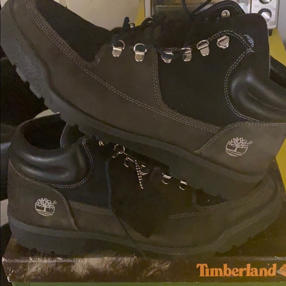 Timberland Men’s size 13m black /off black suede